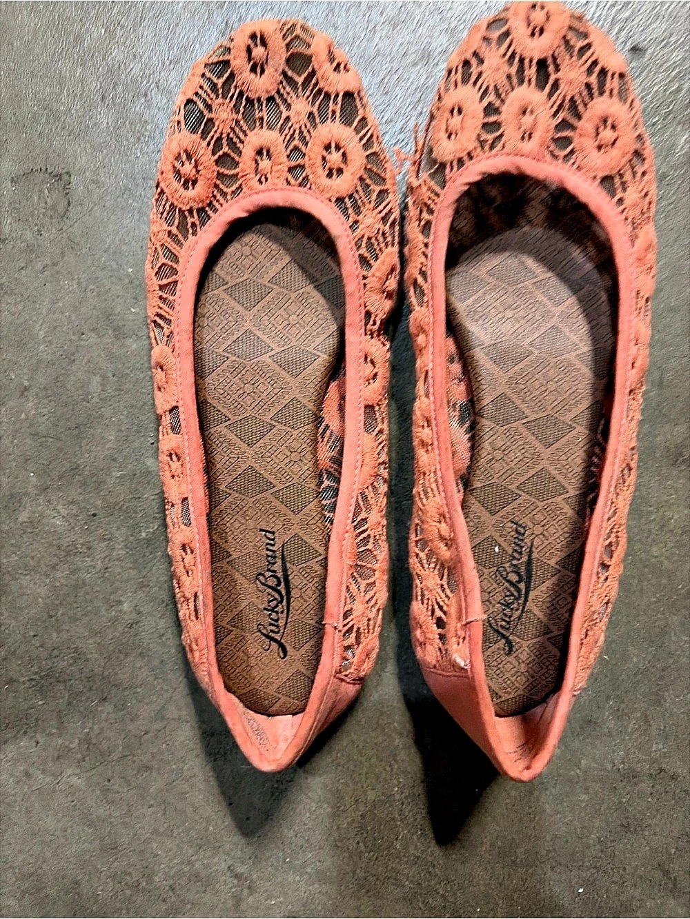 Lucky Brand Floral Lace Flats in Pink